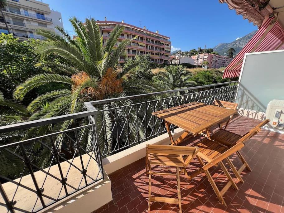 Magnifique T2 Proche Mer Et Ville Refait A Neuf Avec Terrasse Mentone Esterno foto